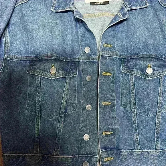 NWOT H&M women’s 90’s denim jacket size XS - Picture 4 of 13